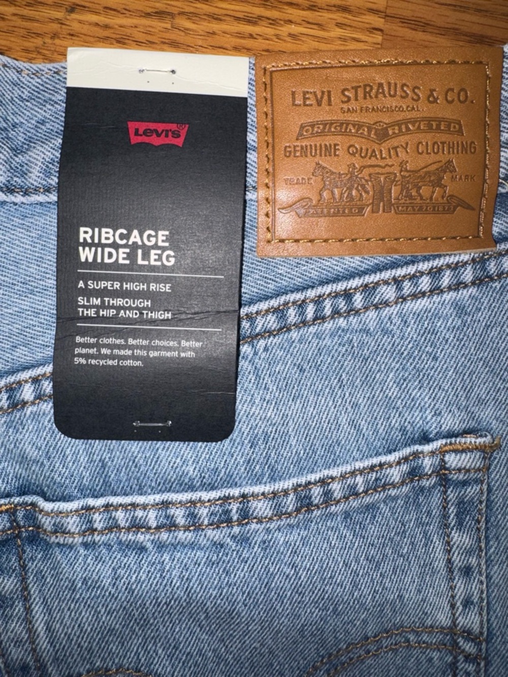 Levi's Ribcage High Waist Wide Leg Jeans NWT 32X32 - Picture 9 of 10